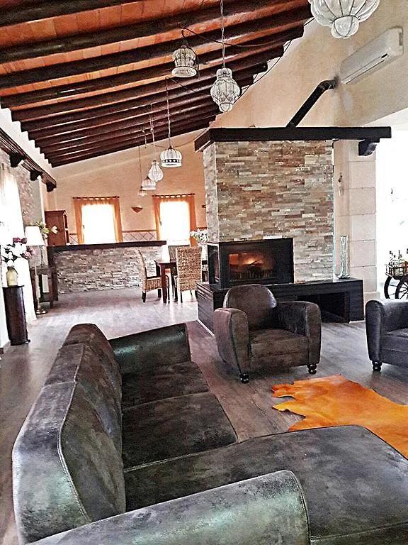 Country house Melongos Guest House Inca